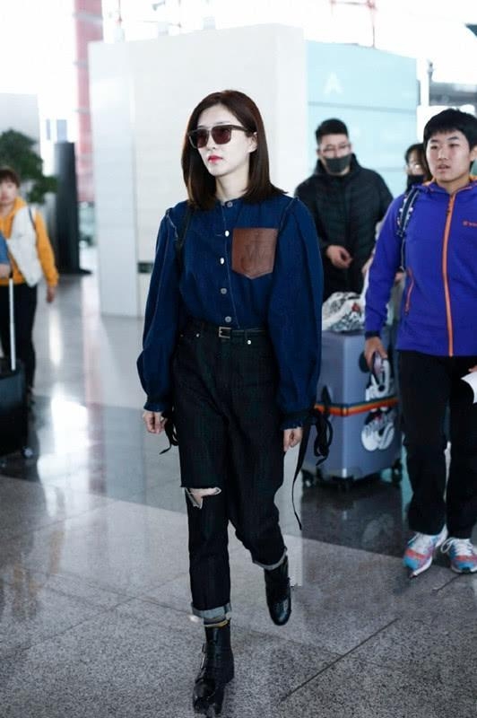 江疏影穿高筒靴配光腿神器,江疏影穿袜子视频教程