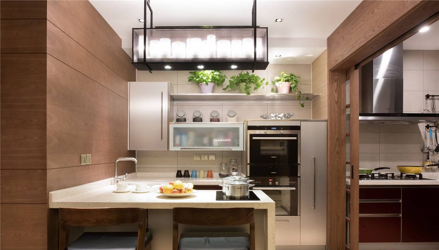 厨房餐厅装修效果图大全中式风格,入户左边厨房客餐厅装潢效果