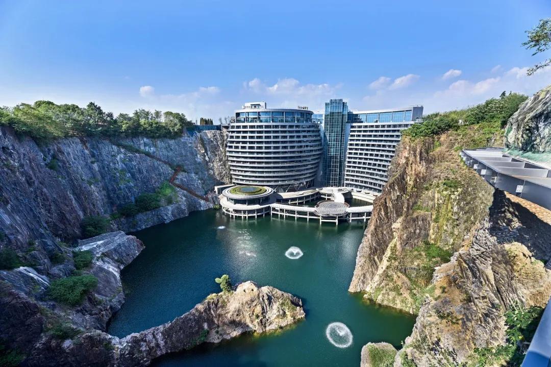 「璀璨海南，与海南共成长」璀璨双子，致海南的先行者