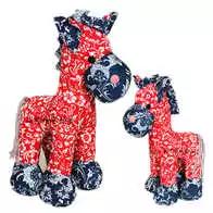 看了这些猪年纪念款，外国设计师对中国风怕是有什么误会吧