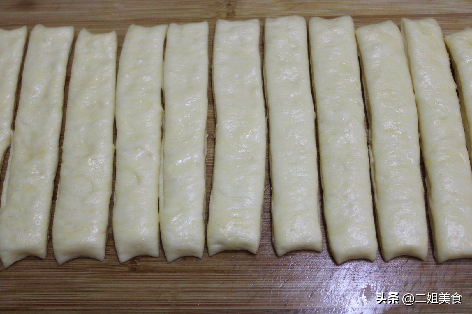 油条做法怎么和面才蓬松,油条做法如何和面才筋道