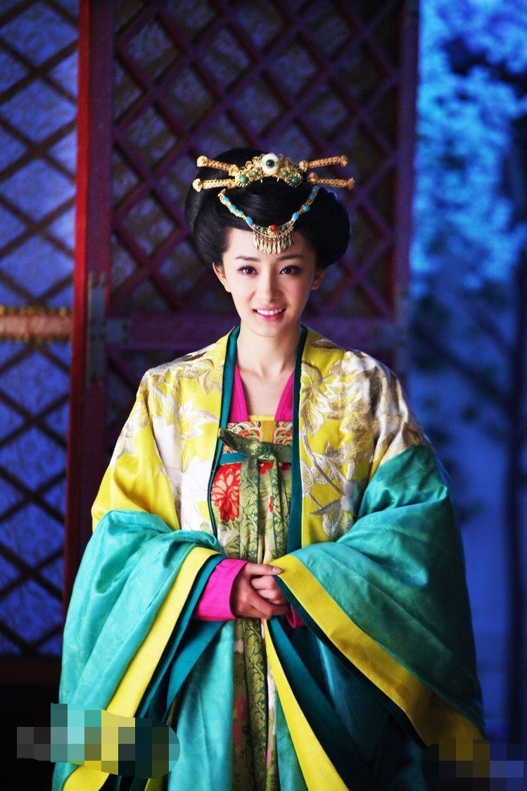 贾静雯演杨贵妃是哪部剧,贾静雯杨幂电视剧有哪些