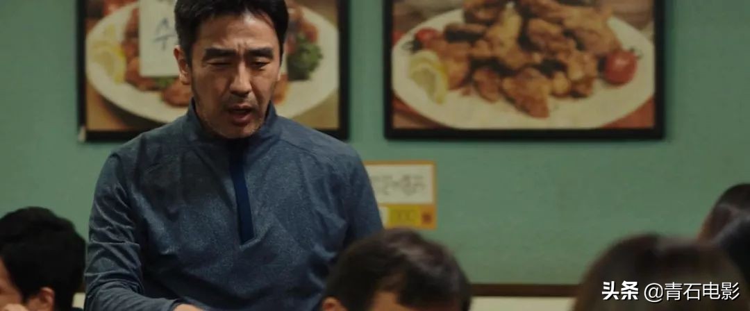 学习港片成韩国新任影史票房冠军，男主连续3年作品都破千万人次