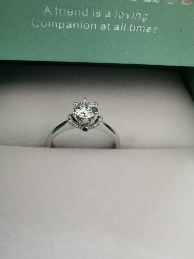 从事珠宝行业十年简介,从事珠宝行业怎么入门