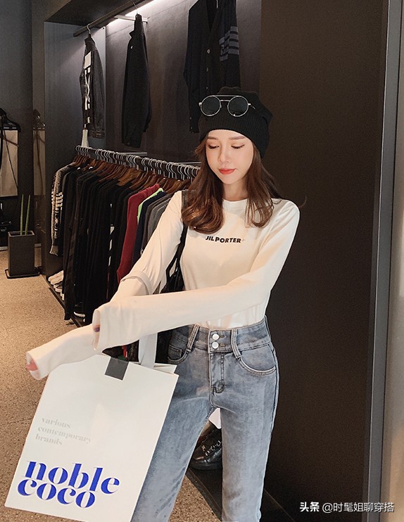 冬天穿加绒牛仔裤好看还是不加绒,冬季加绒牛仔裤修饰腿型推荐