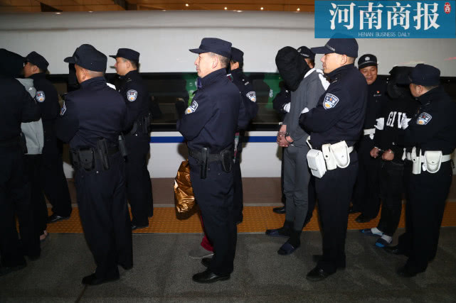 河南安阳警方打掉套路贷黑恶团伙,河南百人套路贷团伙