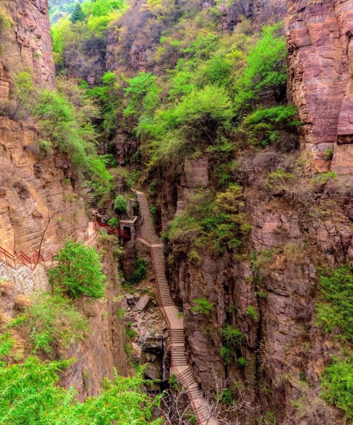 去万仙山郭亮村危险吗,万仙山郭亮村旅游攻略