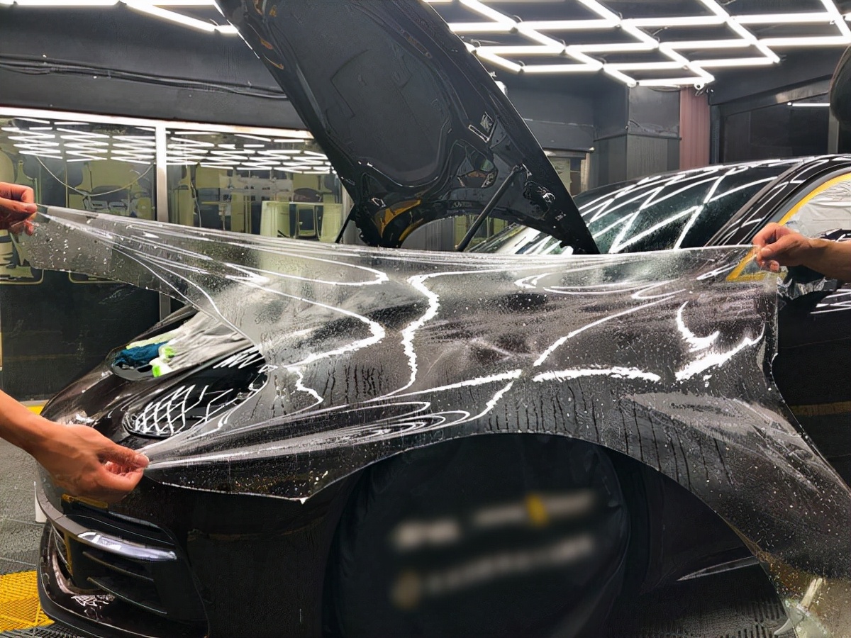 珍珠白的车漆怎么保养才最标准,汽车车漆怎么保养最好的方法