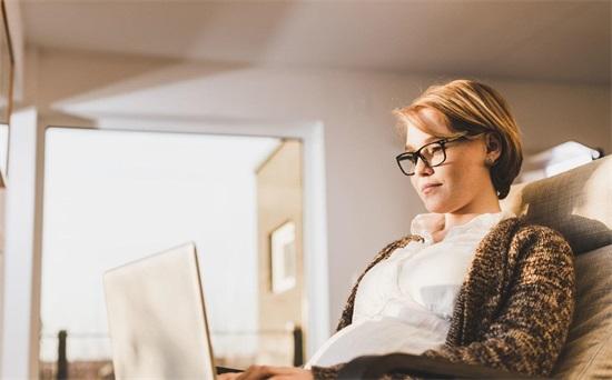 月嫂怎么样护理产妇会阴撕裂,月嫂对顺产和剖腹产的护理