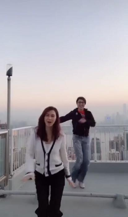 48岁洪欣复出后有点憔悴,48岁洪欣最惊艳的图片