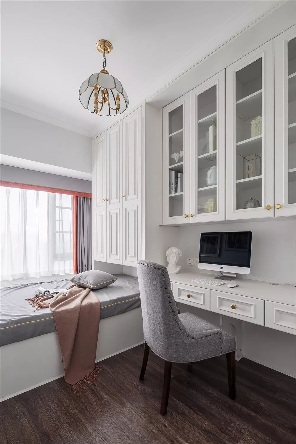 房间小柜子和书桌怎么设计,全屋定制小柜子和隐藏式书桌