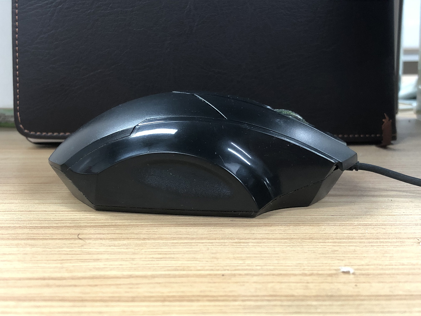 罗技g102二代跟小米游戏鼠标对比,罗技g102prodigy游戏鼠标