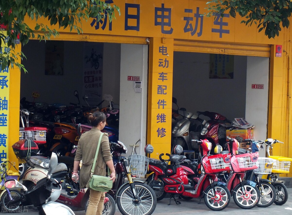 废旧电动摩托车回收价格表,回收二手电动车要多少钱