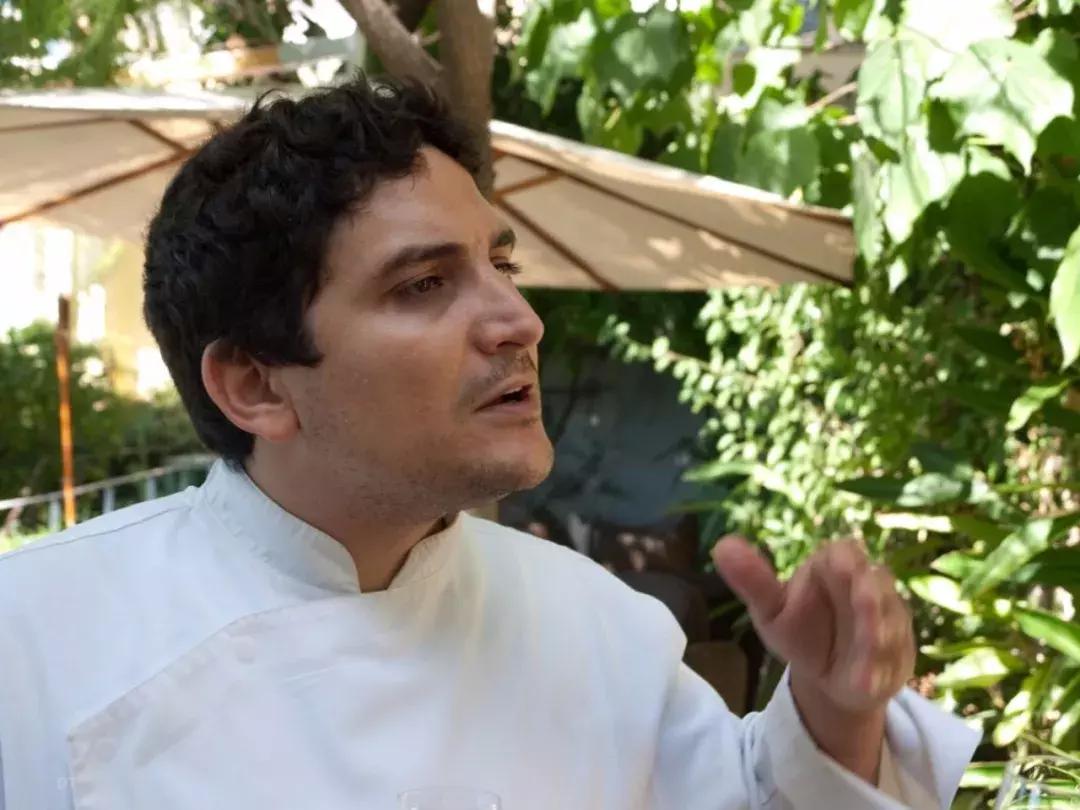 唯美食与爱不可辜负上下句,唯美食和爱不可辜负出自哪里