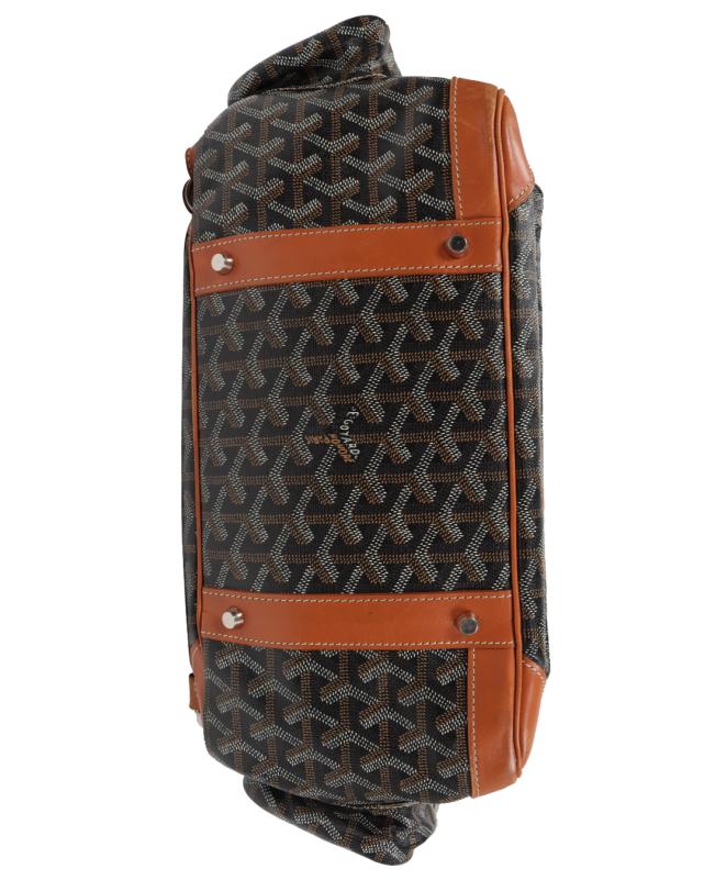 Kanye侃爷的原味儿包卖了35万！哈哈哈哈哈哈啊牛批