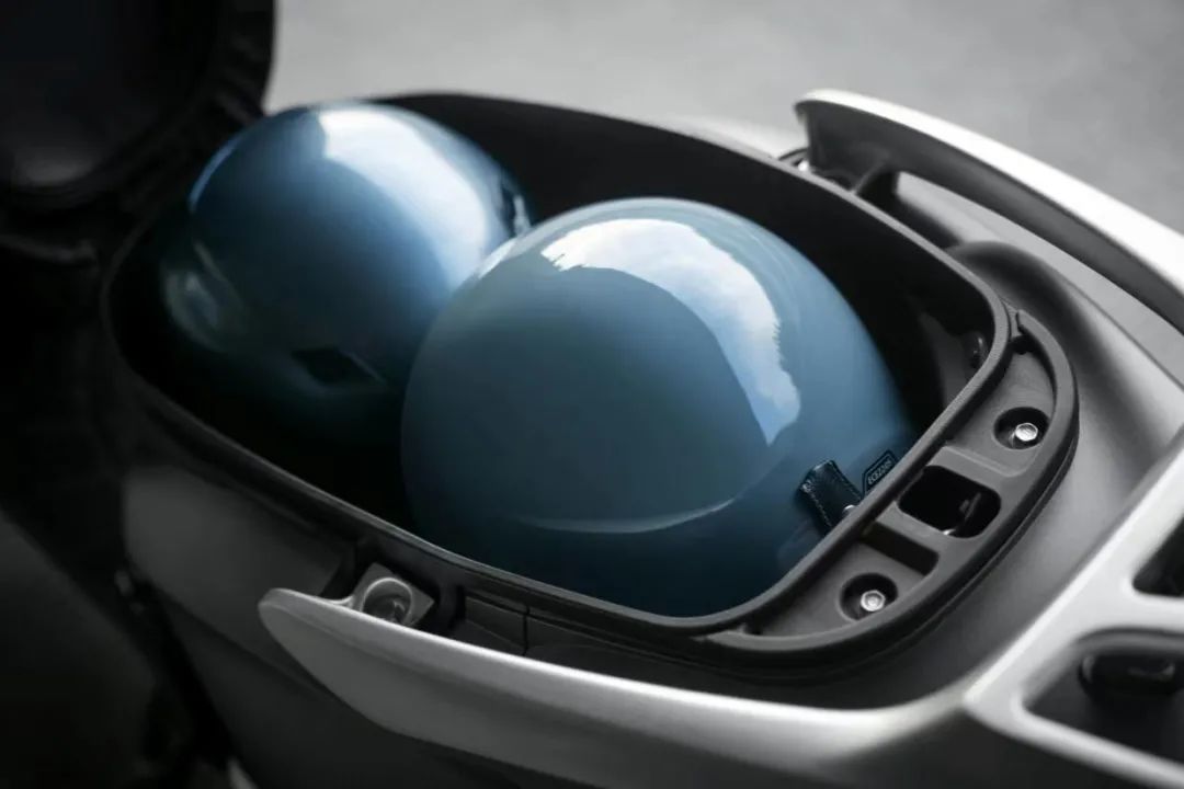 本田佳御125水冷官方价格多少,本田踏板佳御最新款