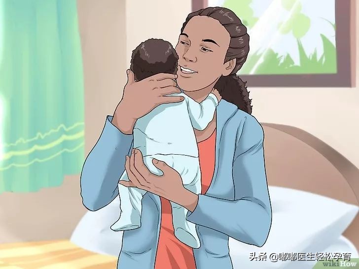 宝宝几个月竖着抱不伤脊椎,宝宝就爱竖着抱