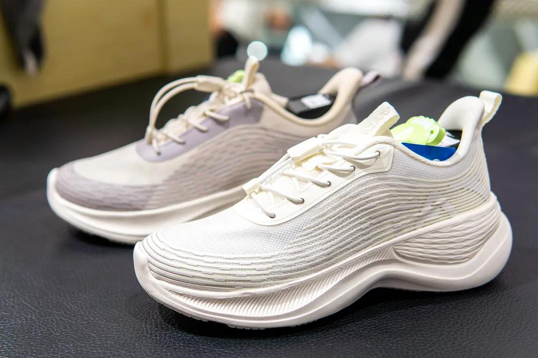 买护肤品送口红,买护肤品送化妆品