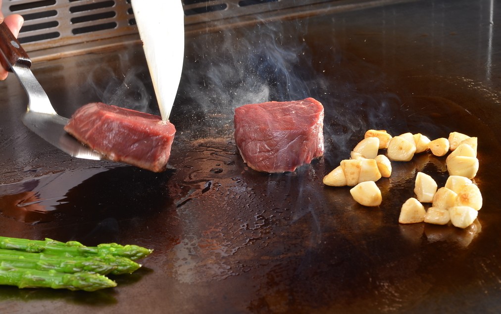 摆地摊卖什么食品最好,2022摆地摊卖什么最火成本低