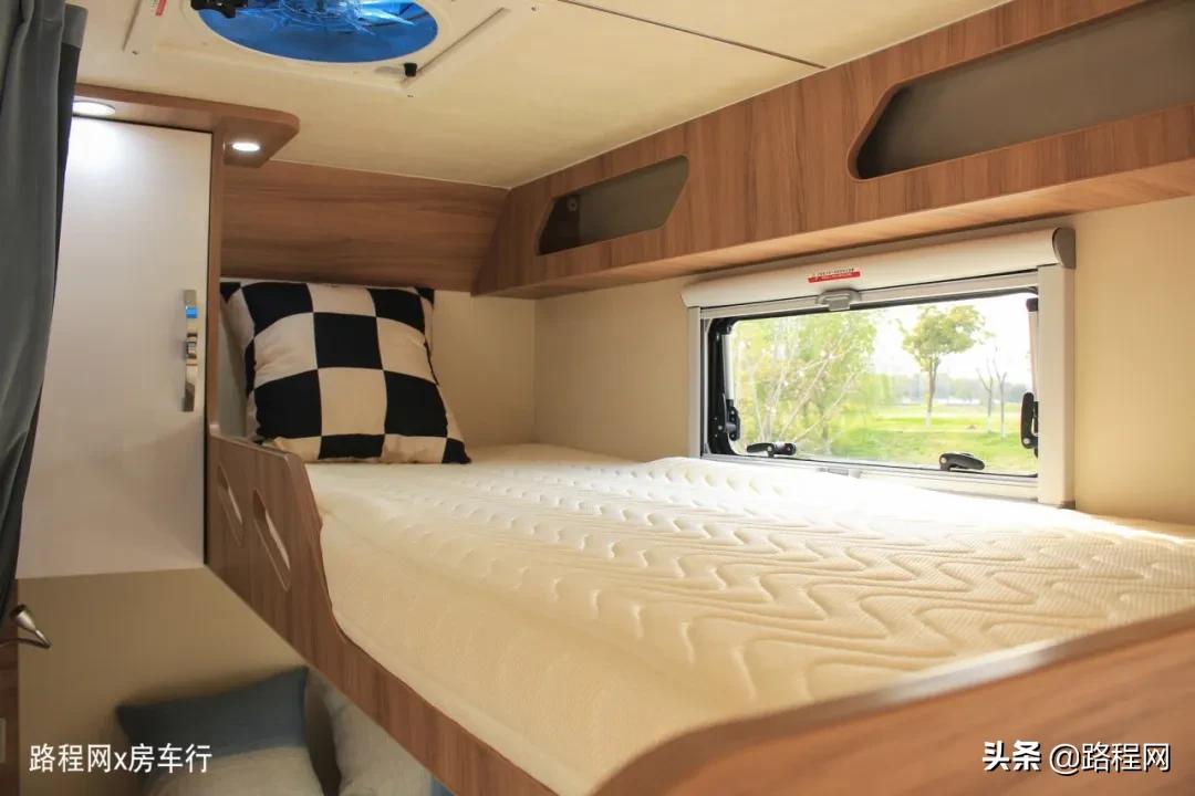 新星依途c600双拓展房车,新星通途c600