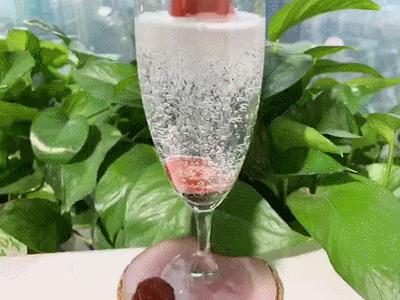 多亏这几块钱的快乐，最近我每天都幸福得冒泡