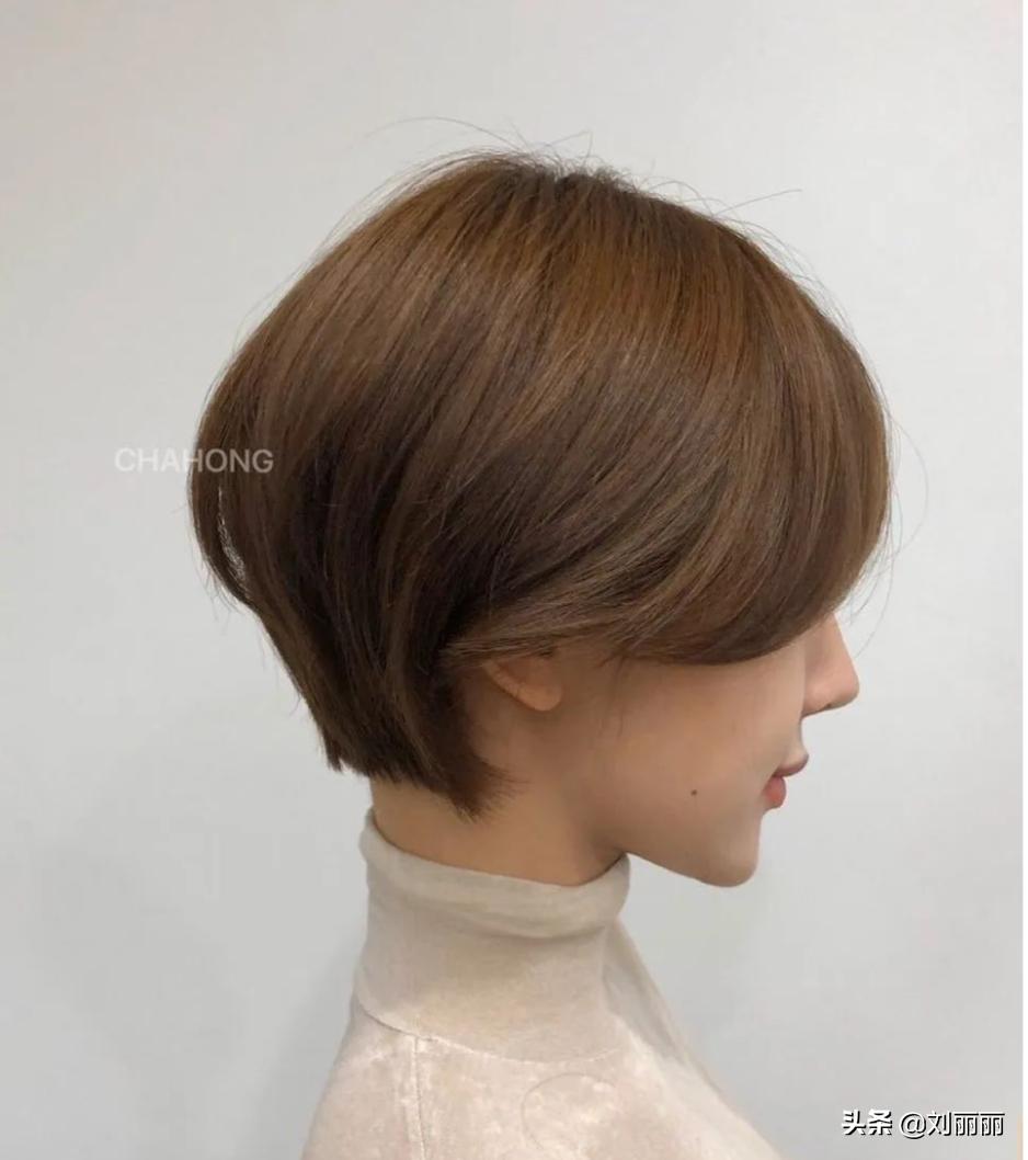 70后超短发烫发发型免打理减龄,50岁减龄发型短发烫免打理