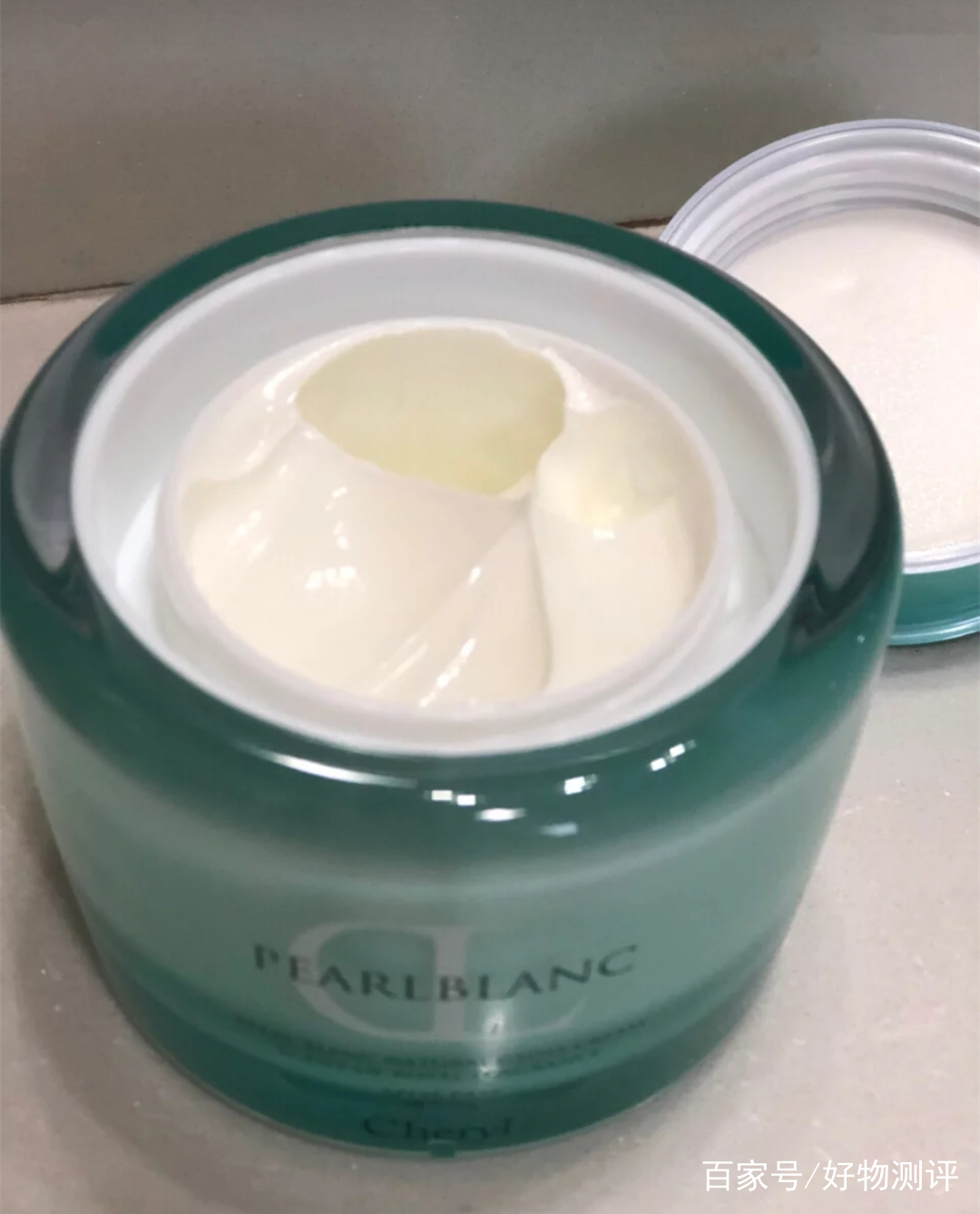 日常一抹就出门的素颜霜,懒人素颜霜送给30岁以上的女人