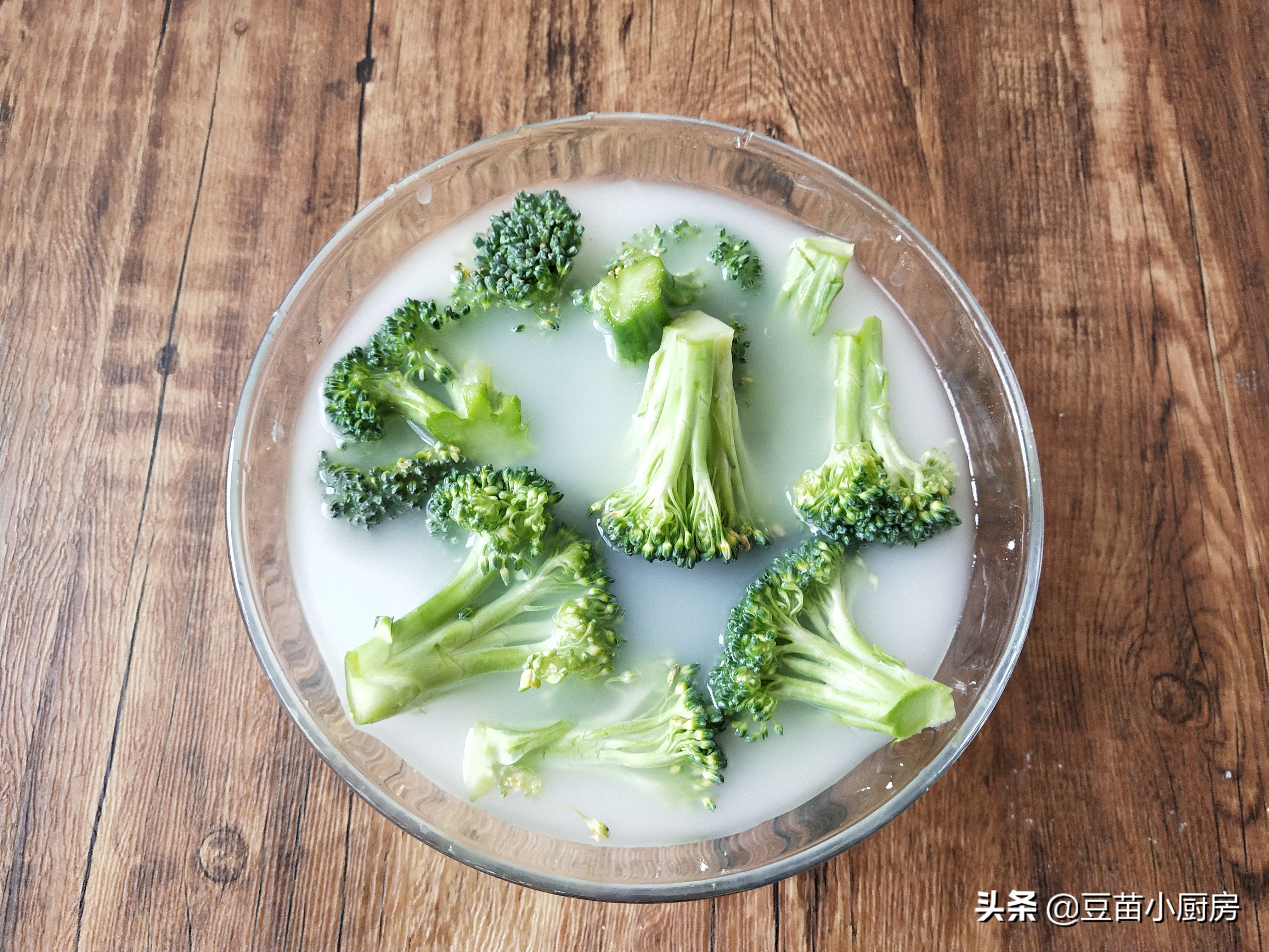 菜花里有好多虫和虫卵还能吃吗,菜花的虫卵用滚水清洗能杀死吗