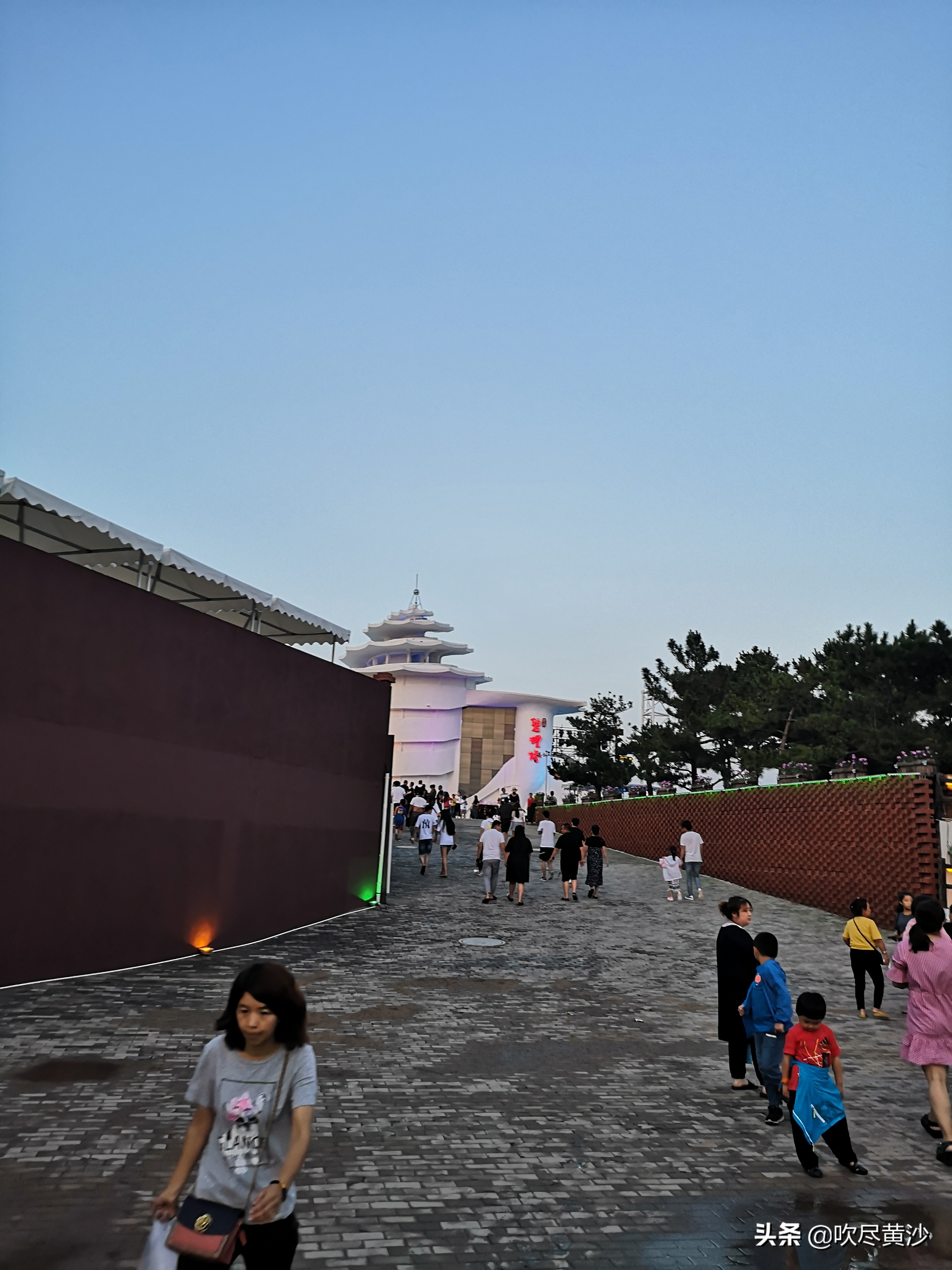 活色生香碧螺塔，大而无当“浪淘沙——北戴河碧螺塔酒吧公园游记