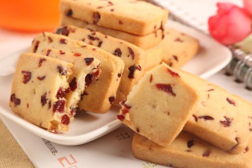 蔓越莓预防尿路感染的原理,女性吃达格列净怎样预防尿路感染