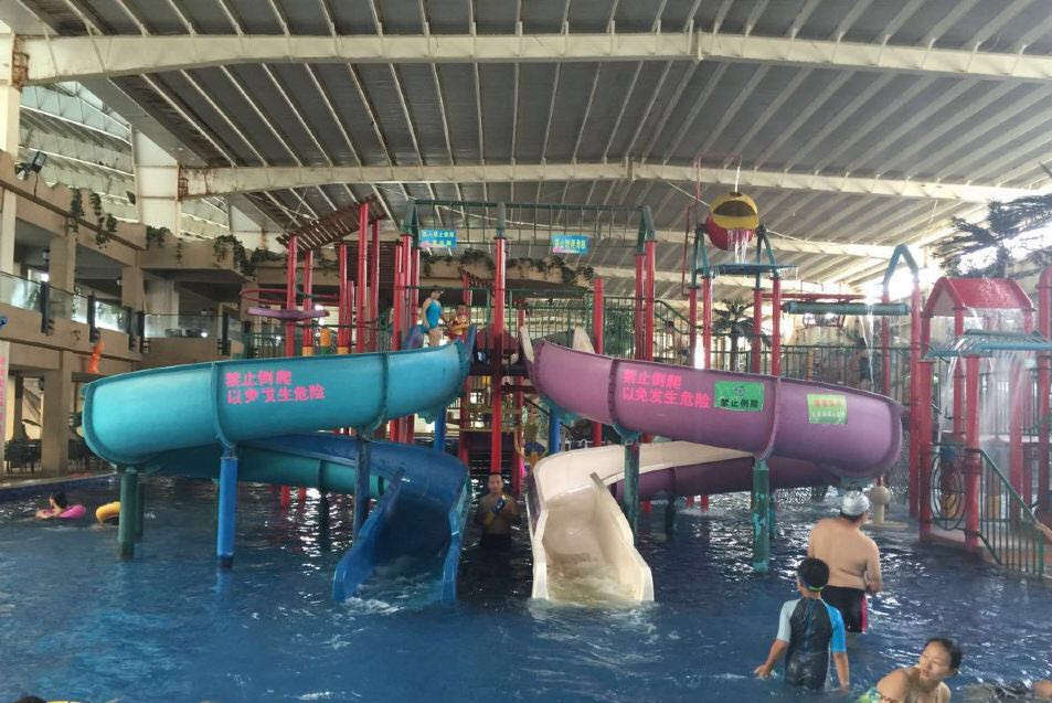 北京运河苑温泉水世界，好似闹市中的“瑶池仙境”，乐在水世界