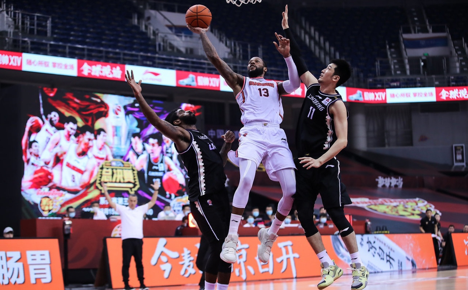 威姆斯离队广东队,杜锋谈威姆斯状态