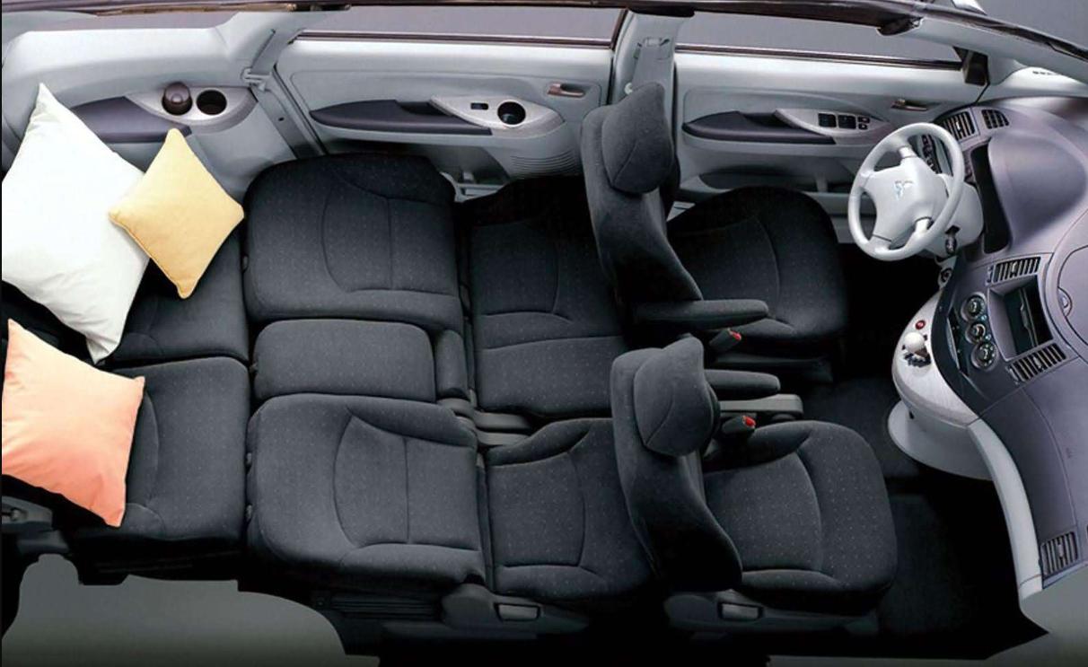 运动车mpv,2021款全新三菱格蓝迪mpv