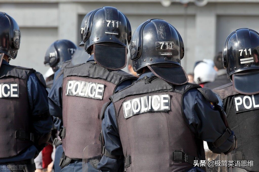 （强）黑科技.背单词66．警察与小偷