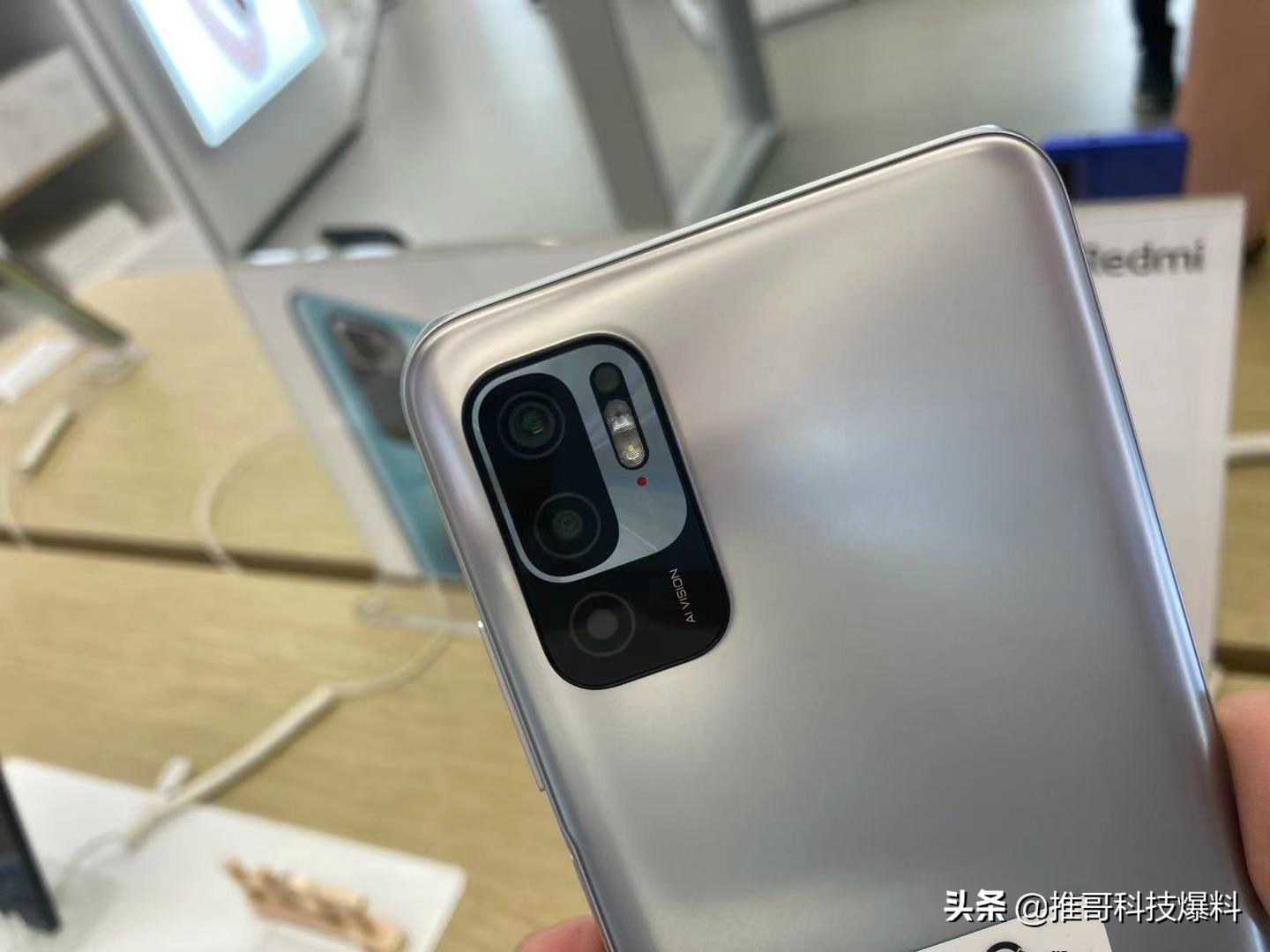 8+128gb低至1499元realmeq2pro,比realmeq3pro性价比高的手机