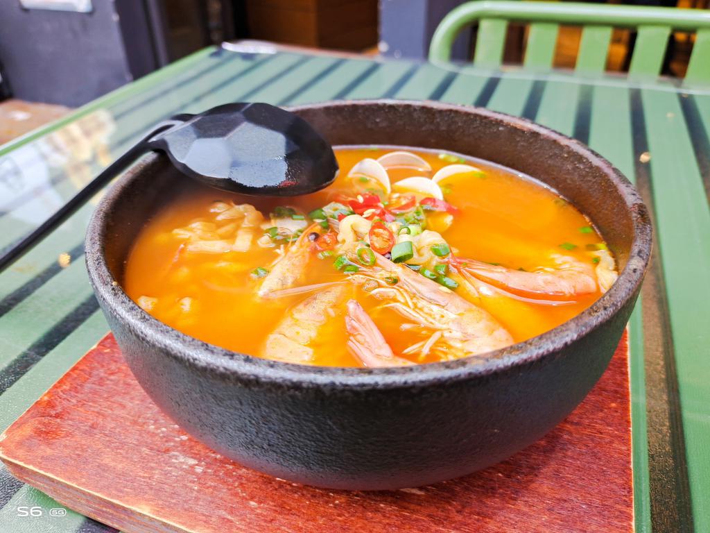 小扎测评|vivoS6：拍照时握在手里的小确幸