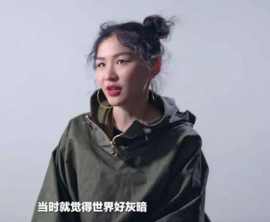 撩男神，炒CP，如此“做作”的金靖真能变成贾玲的接班人？