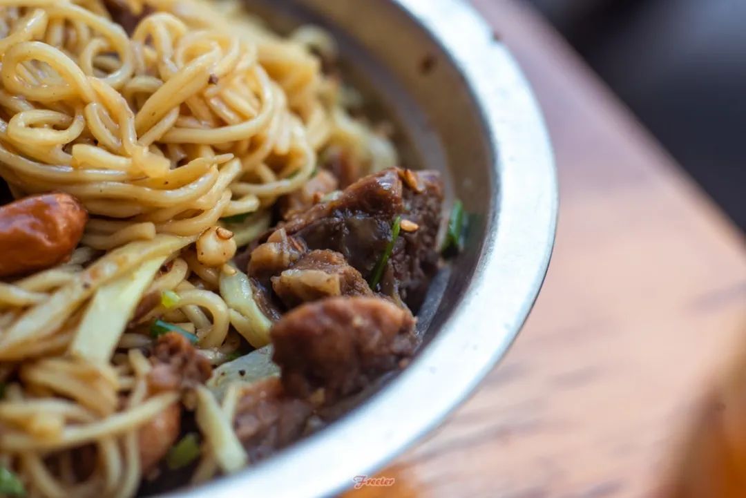 海南牛腩饭哪家最好吃,海口清汤牛腩饭