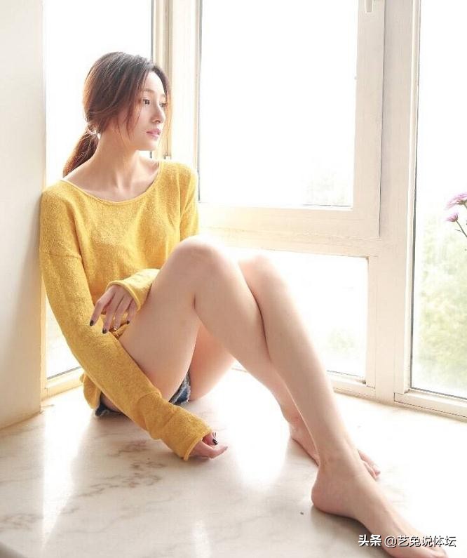 马凡舒播音图片,体育频道马凡舒图片