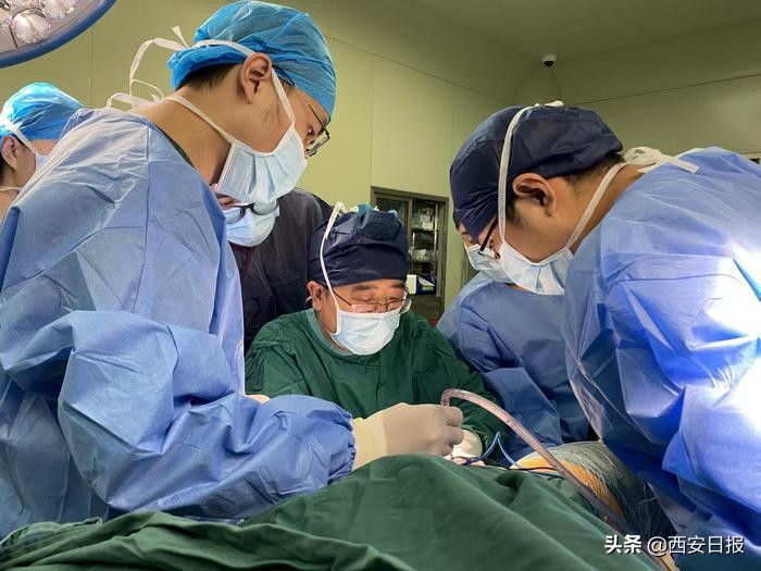 一泵“镇”顽痛!交大一附院鞘内药物输注泵植入术迈进止痛“高速公路”