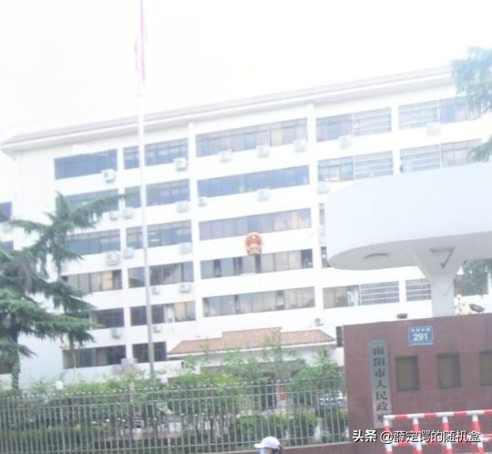 河南各市人民医院大楼,河南省郑州市人民政府大楼