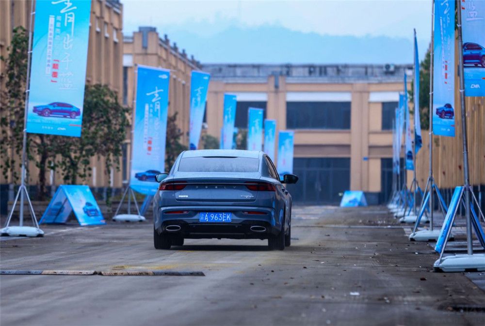 不试不比不卖的颠覆者,不试不比不卖的意思