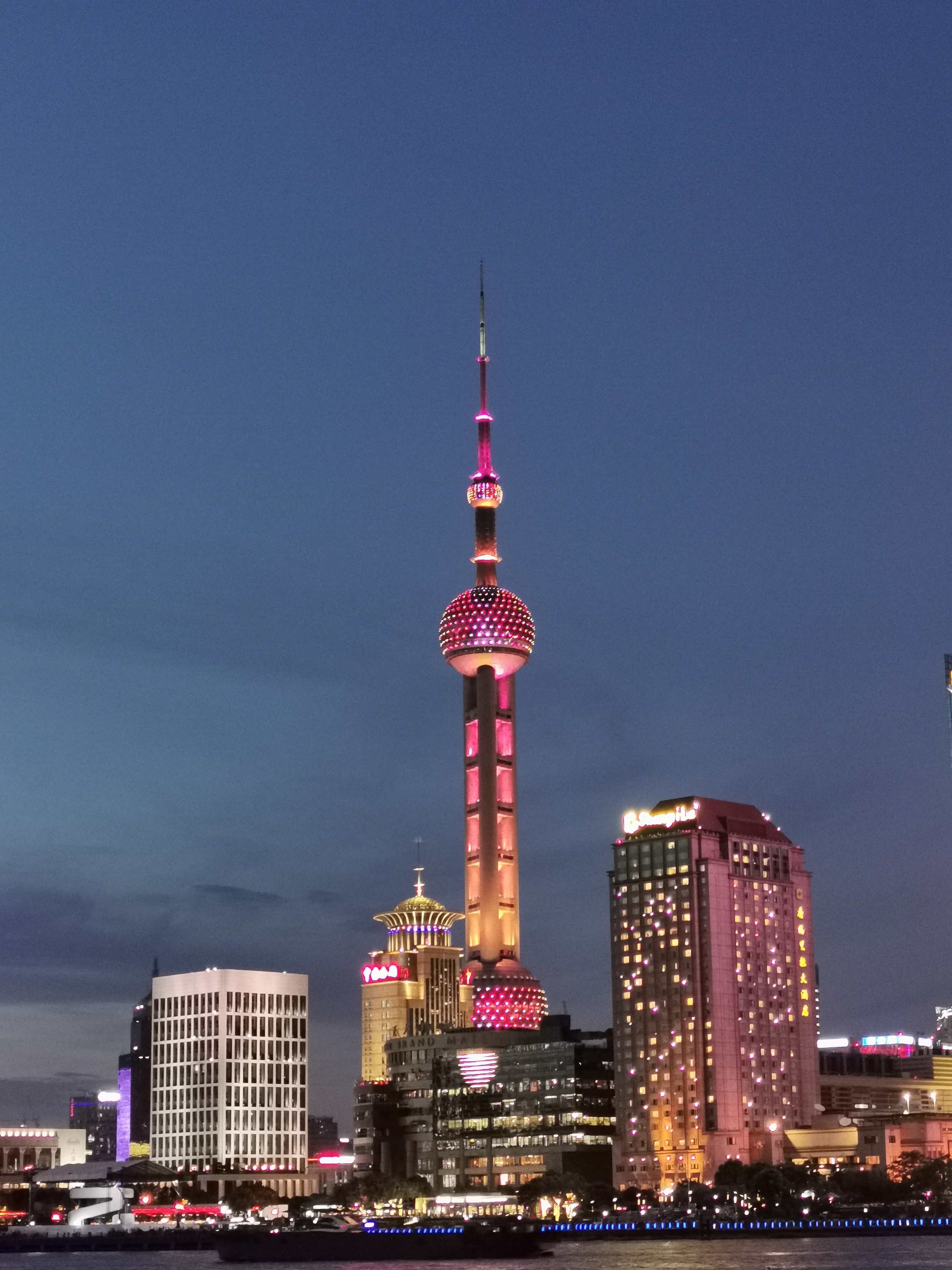 说走就走上海版旅行攻略,去上海玩先去外滩还去城隍庙