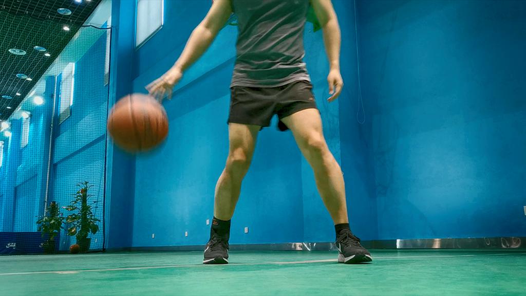 迈克达威护踝4303和4305区别,迈克达威4305护踝实战