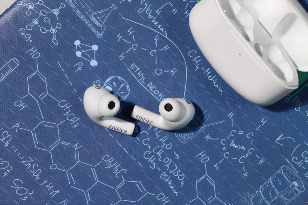 索尼降噪耳机fh-1000xm4降噪分贝,入耳式降噪耳机百元测评排名