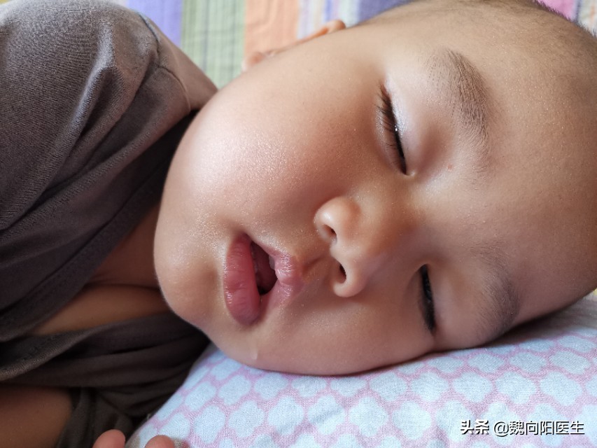 鍎跨鍖荤敓绉戞櫘鑲虹値濡備綍淇濆吇,瀹濆疂鑲虹値瀹堕暱濡備綍鎶ょ悊