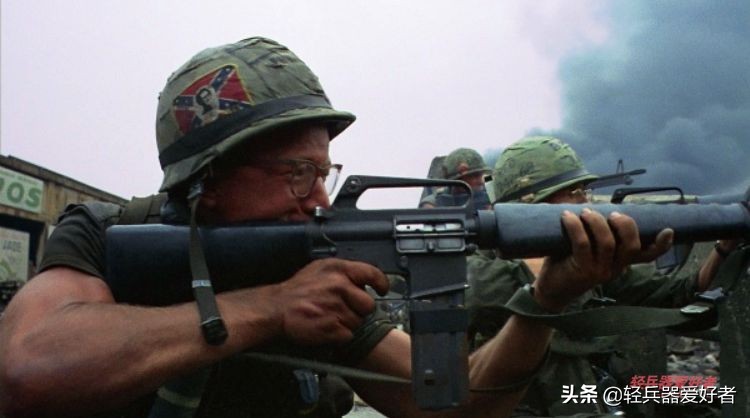 神级反战电影：战场无诗意，全金属外壳也拯救不了荒芜的灵魂