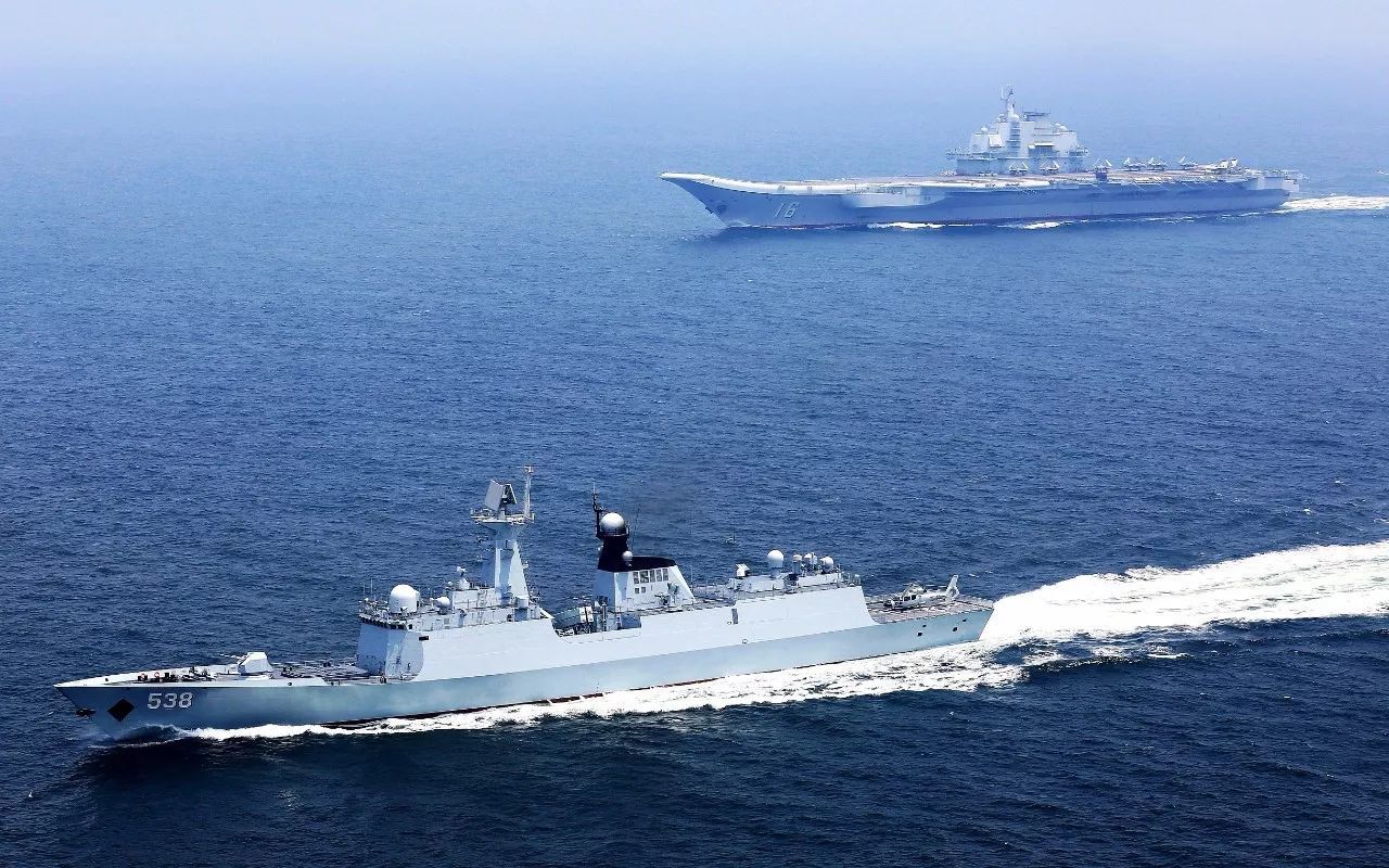 1997年香港回归在即,英舰故意闯入南海搞事情,中国海军教他做人