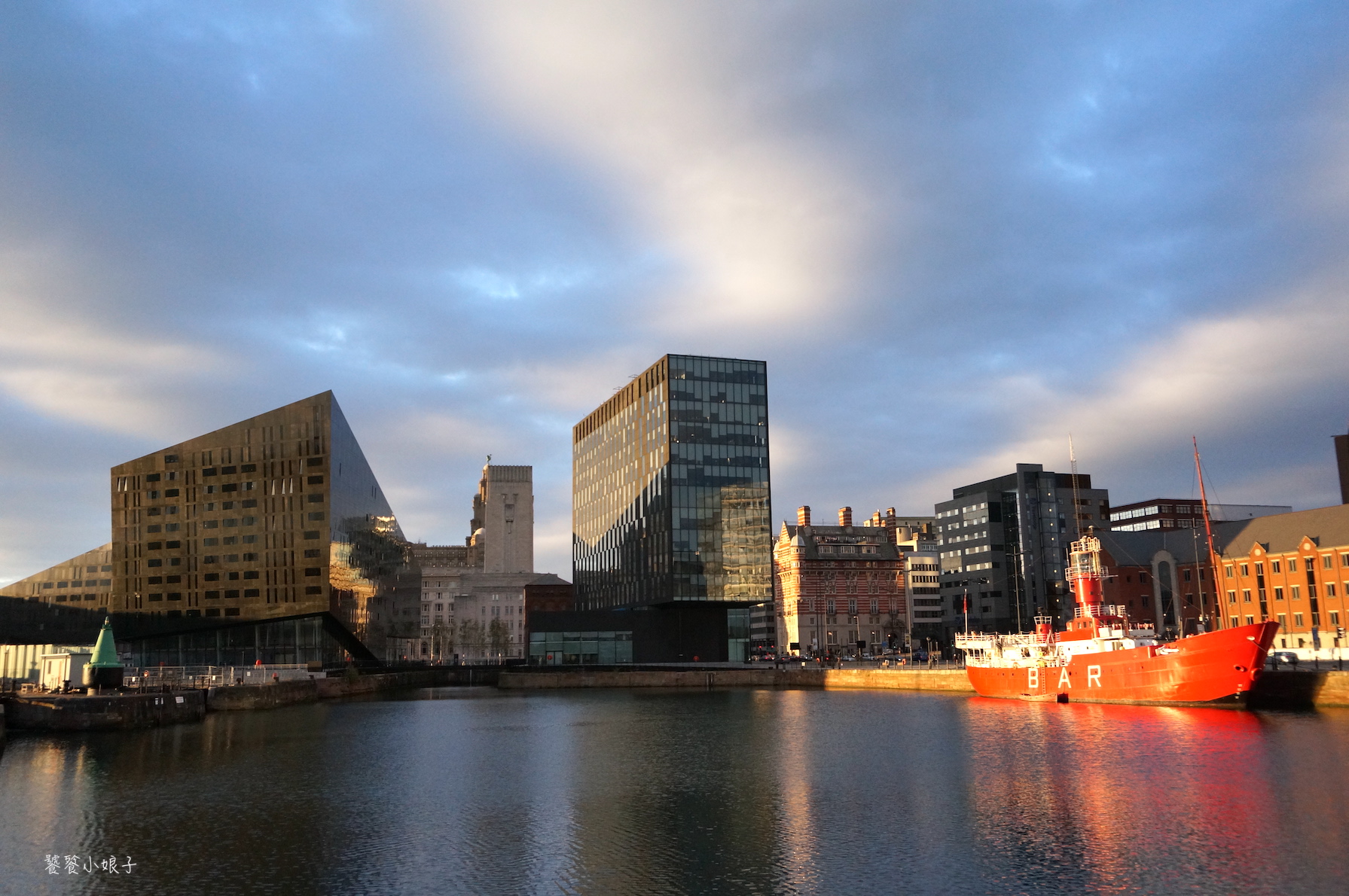 利物浦队徽上是什么鸟,利物浦队徽是什么鸟