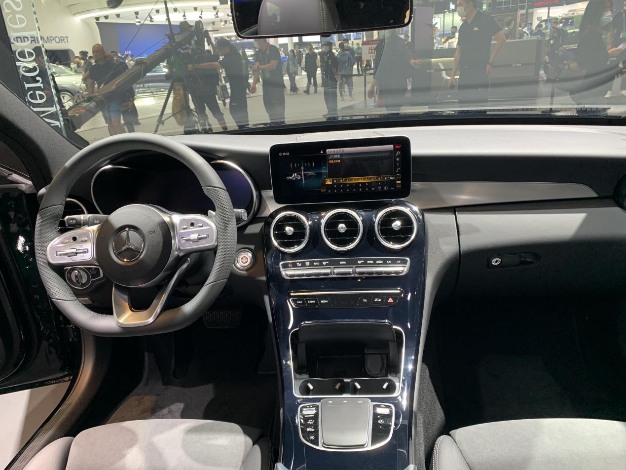 1.5T就卖30万，割韭菜还得是奔驰C级，评测C260